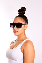 Load image into Gallery viewer, Stacy