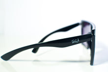 Load image into Gallery viewer, Stacy