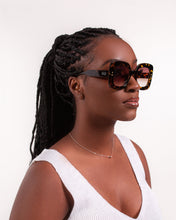 Load image into Gallery viewer, Elisa